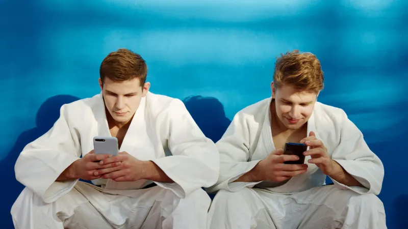 Are They Actually Into You — or Just Into Having an Audience? Here's How to Tell