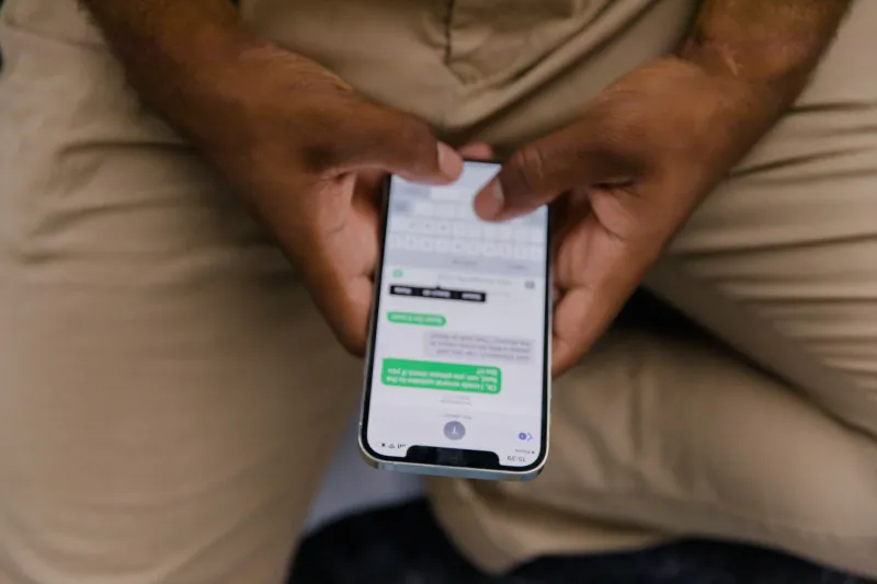 Waiting Three Hours to Reply Isn't Making You Look Cool — It's Making You Look Gone