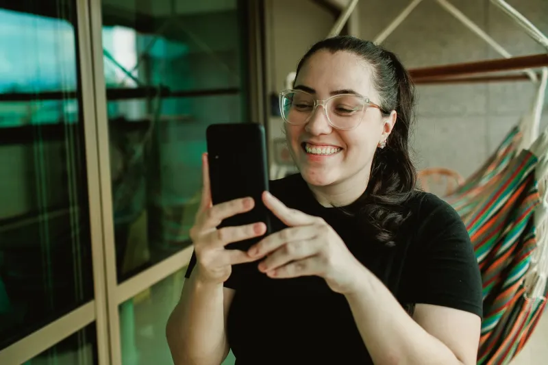 Three Messages In and Already Ghosted? Here's Exactly Why Your Chats Keep Dying