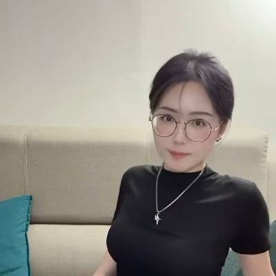 Lyn Carv